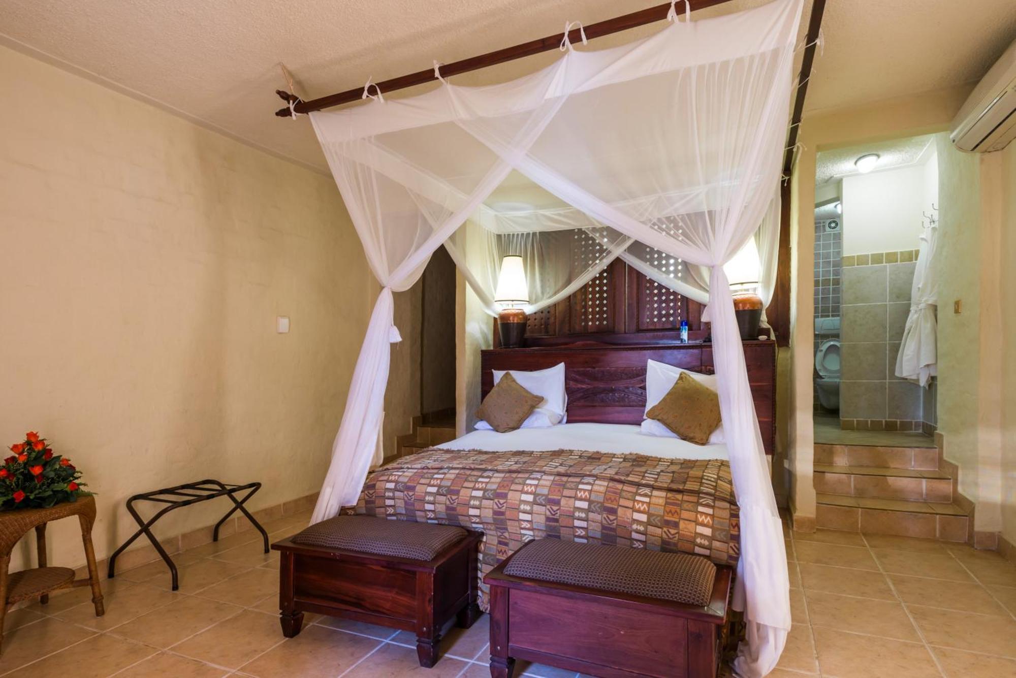 The David Livingstone Safari Lodge & Spa Exterior photo