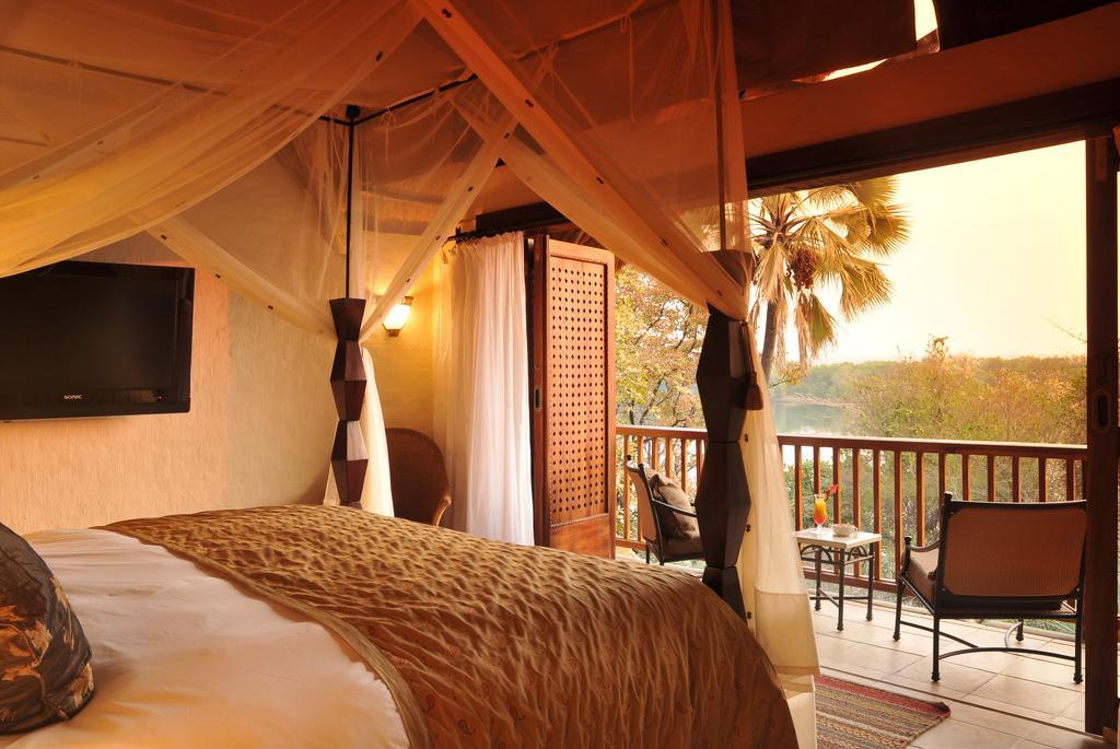 The David Livingstone Safari Lodge & Spa Exterior photo