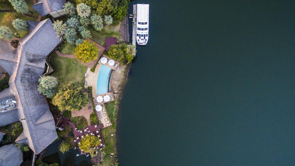 The David Livingstone Safari Lodge & Spa Exterior photo